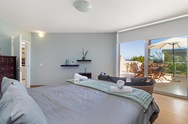 To Let 2 Bedroom Property for Rent in Dolphin Beach Western Cape
